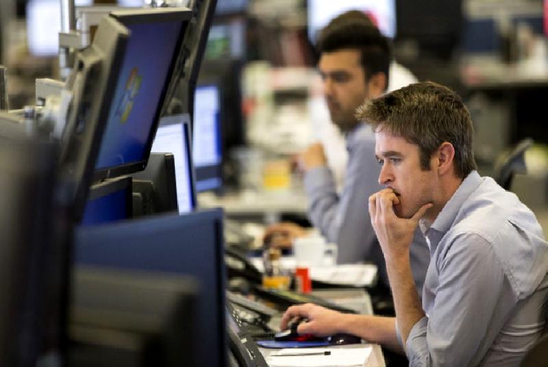 AMD'nin CPU pazarındaki güçlenmesini ve rekabet analizini keşfedin. Yeni nesil