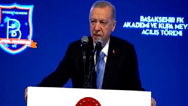 Başakşehir Futbol Akademisi ve Kupa Meydanı Açılışı Başakşehir Futbol Akademisi ve Kupa Meydanı'nın açılışı, genç yetenekler için