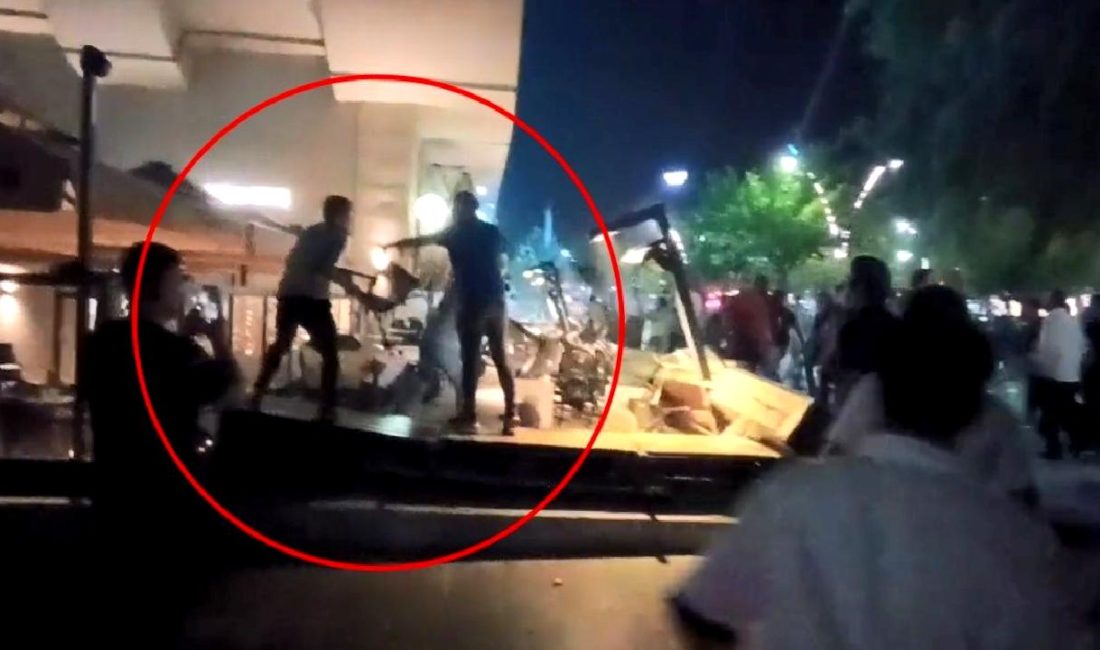 Batman’da İsmail Haniye’nin Suikastı Sonrası İsrail Protestosu Batman'da İsmail Haniye'nin suikastı sonrası düzenlenen protesto, bölgedeki tepkileri ve