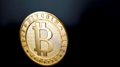 Bitcoin açık pozisyonları ile fiyat düşüşleri arasındaki ilişkiyi keşfedin. Piyasa
