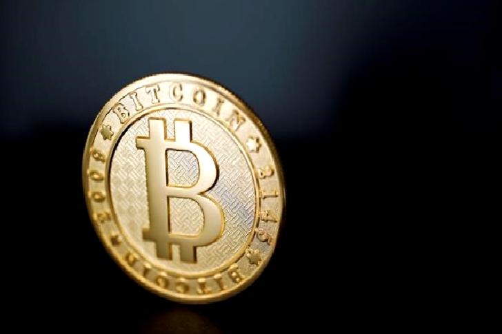 Bitcoin açık pozisyonları ile fiyat düşüşleri arasındaki ilişkiyi keşfedin. Piyasa