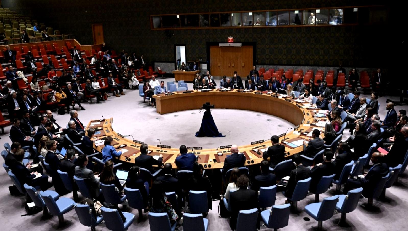 BMGK Acil Oturumu'nda İran'ın talepleri ve bölgedeki gerginlikler masaya yatırılıyor.