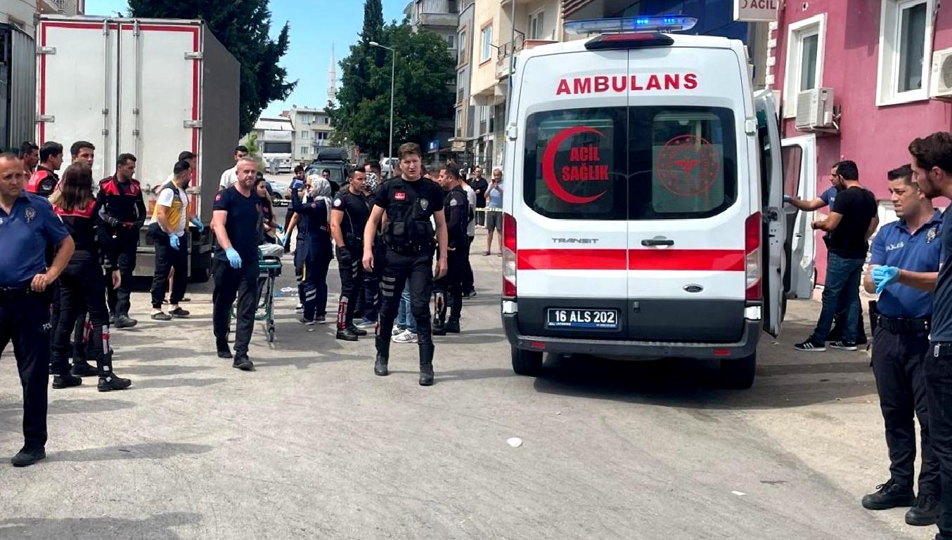 Bursa'da meydana gelen bıçaklı kavgada 6 kişi yaralandı. Olayın detayları