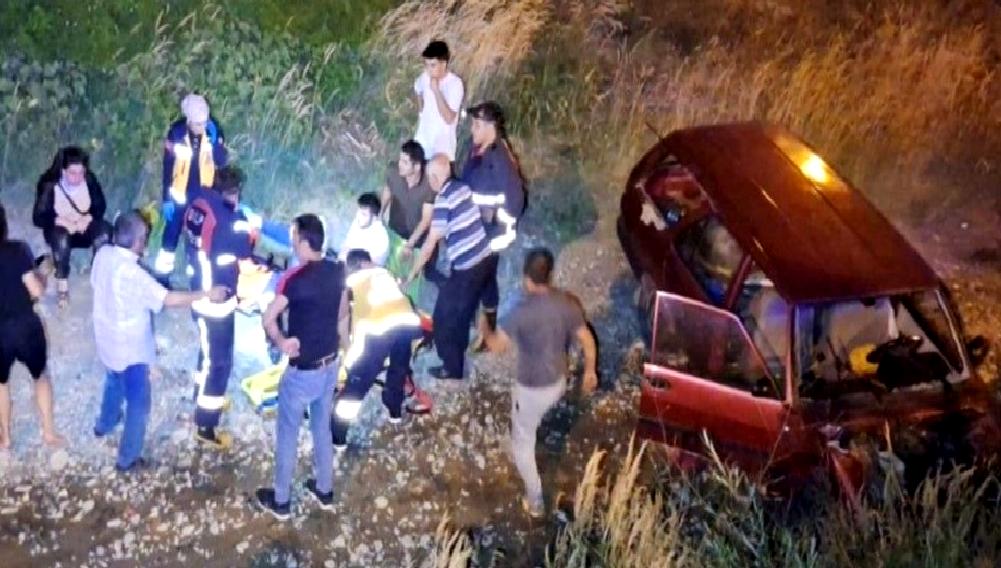 Çevre yolunda meydana gelen kazada bir otomobil dereye uçtu. Olayda