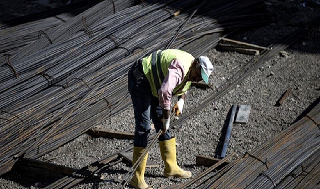 Çin’de İnşaat Demiri Fiyatlarında Düşüş Çin'de inşaat demiri fiyatlarında yaşanan düşüş, inşaat sektörünü nasıl etkileyecek?