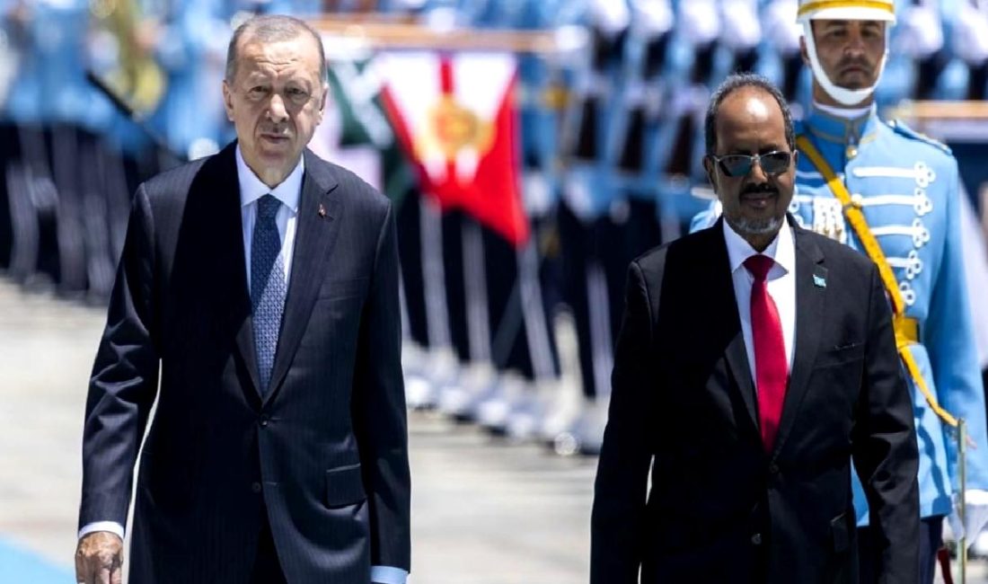 Cumhurbaşkanı Erdoğan’ın Somali Cumhurbaşkanı ile Görüşmesi Cumhurbaşkanı Erdoğan, Somali Cumhurbaşkanı ile gerçekleştirdiği önemli görüşmede iki ülke