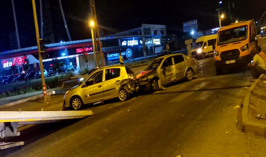 Diyarbakır'da meydana gelen zincirleme trafik kazasında 7 kişi yaralandı. Olayın