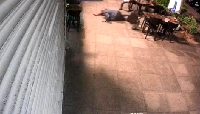 Esenyurt'ta haraç iddiasıyla gerçekleşen silahlı saldırı, bölgedeki güvenlik endişelerini artırdı.