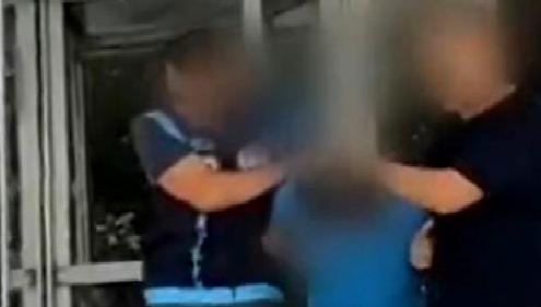 Hırsızlık Olayında Şüpheli Yakalandı Son günlerdeki hırsızlık olaylarıyla ilgili önemli bir gelişme yaşandı. Güvenlik