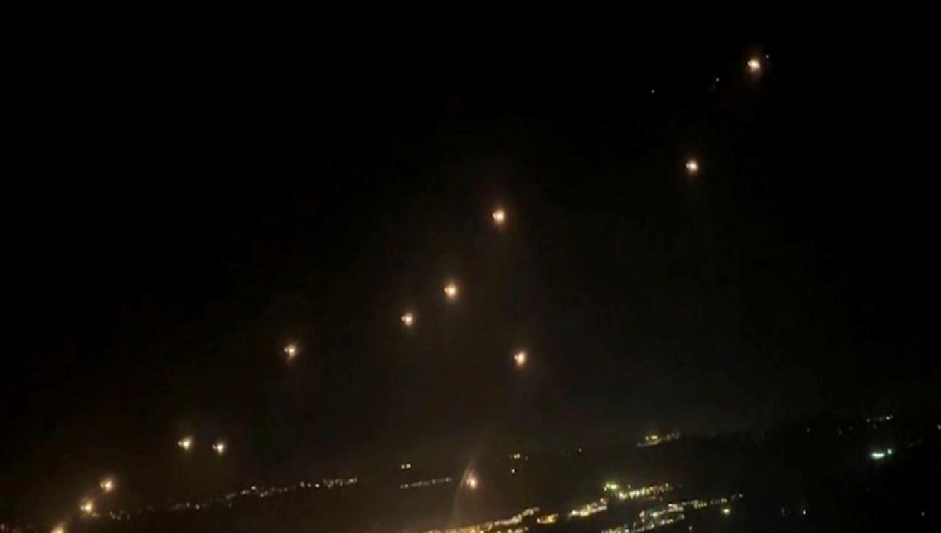 Hizbullah, İsrail Ordusuna yönelik 30 Katyuşa füzesi ile büyük bir