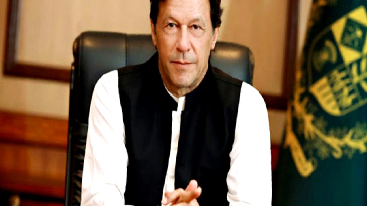 İmran Han, Oxford Üniversitesi'ne adaylığını koydu. Pakistan'ın eski başbakanı, eğitim