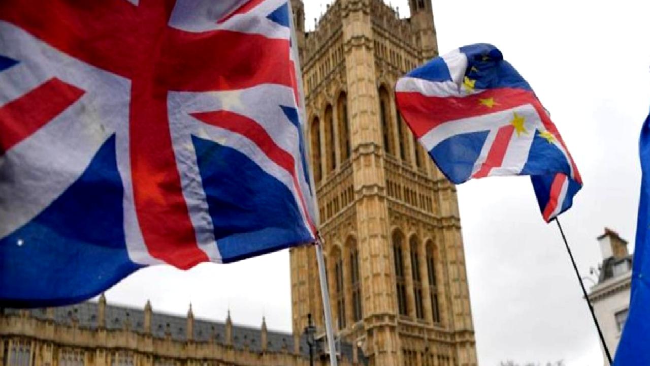 İngiltere ekonomisi 2023'te iki çeyrek boyunca büyüme gösterdi. Bu büyümenin