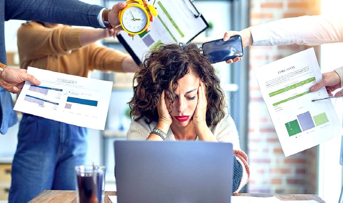 İşletmelerde Var Olma Sendromu: Devamsızlık ve Ekonomik Etkileri İşletmelerde var olma sendromu, devamsızlık ve ekonomik etkileri üzerine derinlemesine