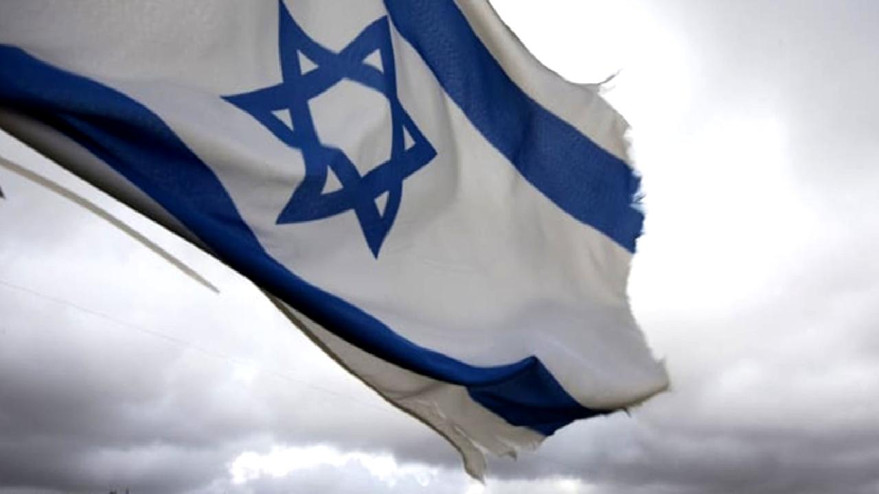 İsrail, olası saldırılara karşı hazırlıklarını güçlendiriyor. Bu içerikte, hükümetin aldığı