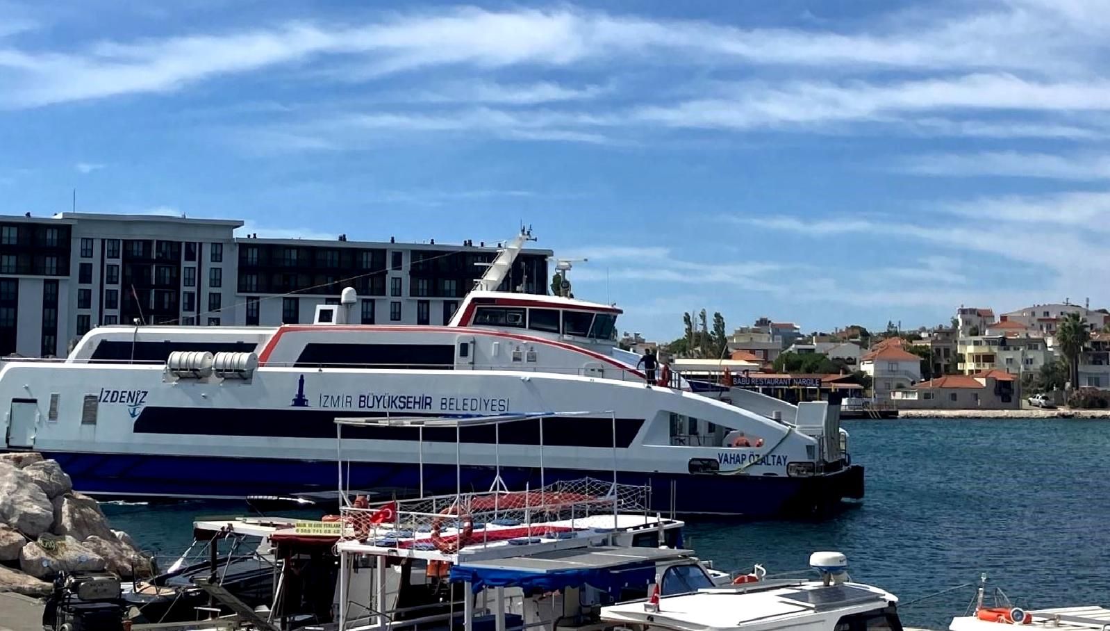 İZDENİZ sefer iptalleri hakkında detaylı bilgi edinin. Güncel durumlar, etkileyen