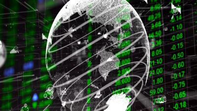 Kripto para piyasasında balina hareketleri ve gelişmeler, yatırımcılar için önemli