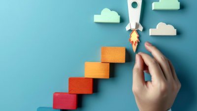 Kripto para piyasasında Uniswap ve Aptos'un yükselişini keşfedin. Bu iki