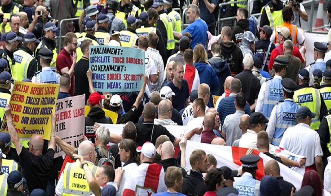 Londra ve Hartlepool’daki Eylemler: Kamu Düzeni İhlalleri ve Gözaltılar Londra ve Hartlepool'daki eylemler, kamu düzeni ihlalleri ve gözaltılarla ilgili