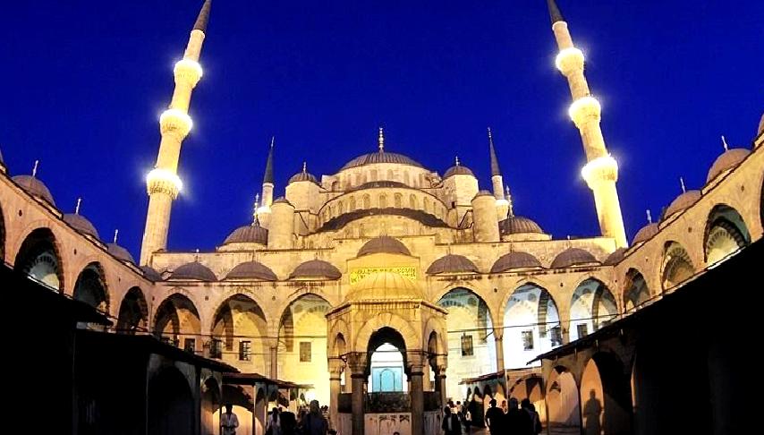 Mevlit Kandili ve Önemi Mevlit Kandili, Peygamber Efendimiz'in doğumunu kutlamak için özel bir gecedir.