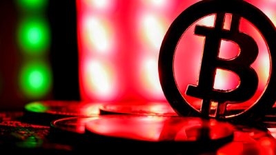 NYSE American LLC, Spot Bitcoin ETF opsiyonlarını geri çekti. Bu