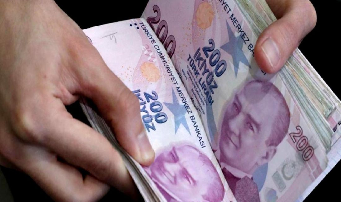Resmi Gazete’de yayımlandı: En düşük emekli maaşı 12 bin 500 lira oldu Resmi Gazete'de yayımlanan yeni düzenlemeye göre, en düşük emekli maaşı