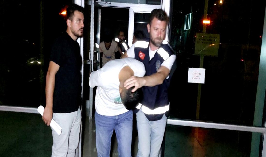 Samsun’da Sosyal Medya Tuzağı: Kadın, Tanıştığı Adamın 55 Bin Lirasını Gasp Etti Samsun'da yaşanan ilginç olayda, bir kadın tanıştığı adamın 55 bin