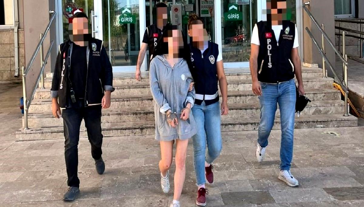 Sivas'ta dini değerlere hakaret eden bir genç kadın tutuklandı. Olay,