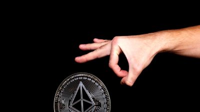 Solana, son dönemde Ethereum'u aylık DEX işlem hacminde geride bırakarak