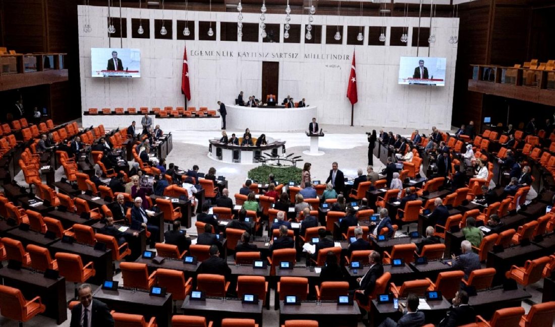 TBMM’den Filistin İçin Olağanüstü Toplantı Çağrısı TBMM, Filistin'deki gelişmeler üzerine olağanüstü bir toplantı çağrısı yaptı. Bu