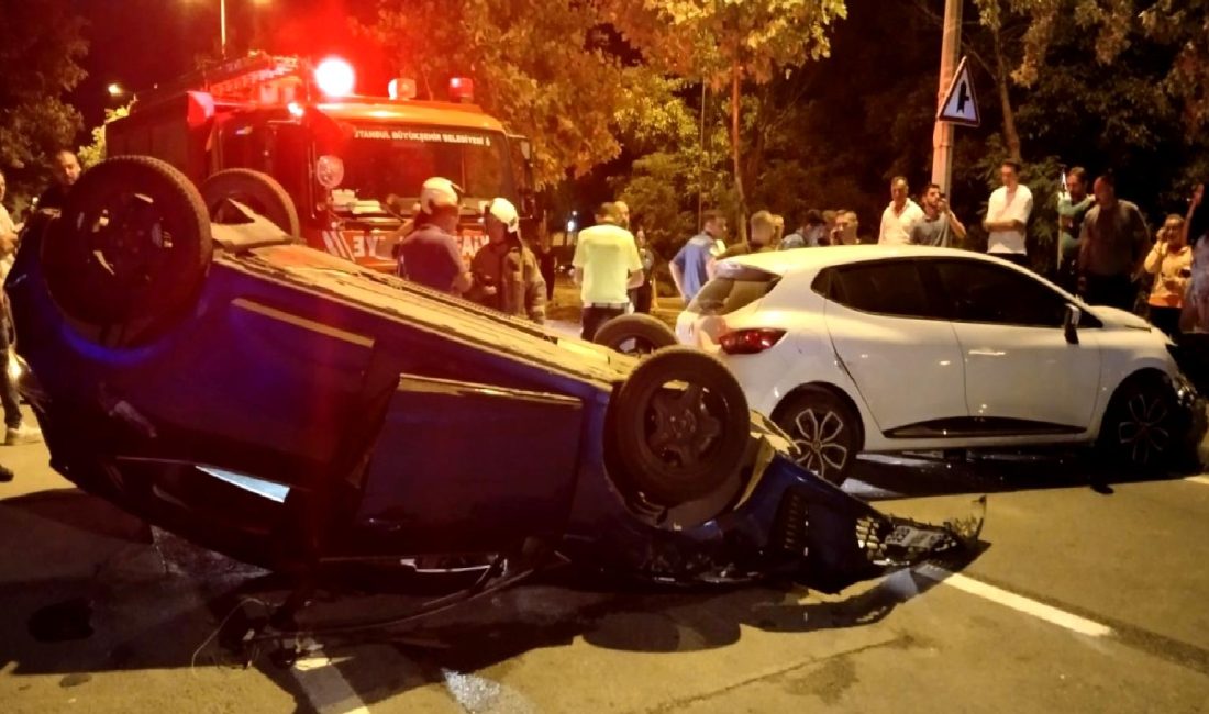 Tuzla'da meydana gelen araç kazasında sürücü ve yolcular sıkıştı. Olay