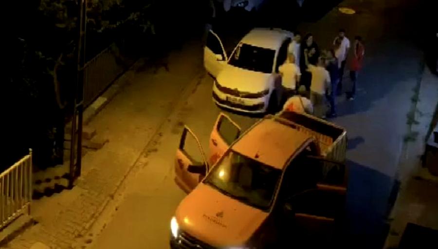 Ümraniye’de Yol Tartışması Kavgaya Dönüştü Ümraniye'de bir yol tartışması, aniden kavgaya dönüştü. Olayın detayları, tanıkların