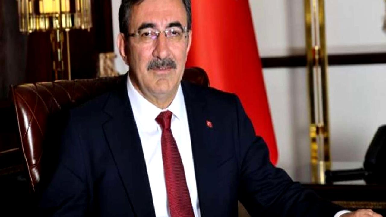 Yılmaz, işsizlik oranının %9,2'ye yükseldiğini duyurdu. Ancak, oran hala tek