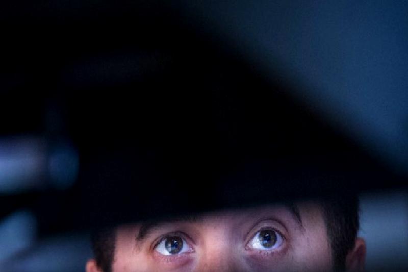 Amphenol Corporation’ın Üçüncü Çeyrek Sonuçları ve Büyüme Beklentileri Amphenol Corporation'ın üçüncü çeyrek sonuçları, finansal performansı ve büyüme beklentileri