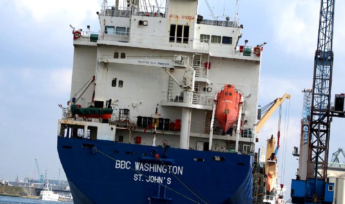 BBC, tasarruf hedefleri doğrultusunda işten çıkarmalar ve program kapatmaları gerçekleştiriyor.