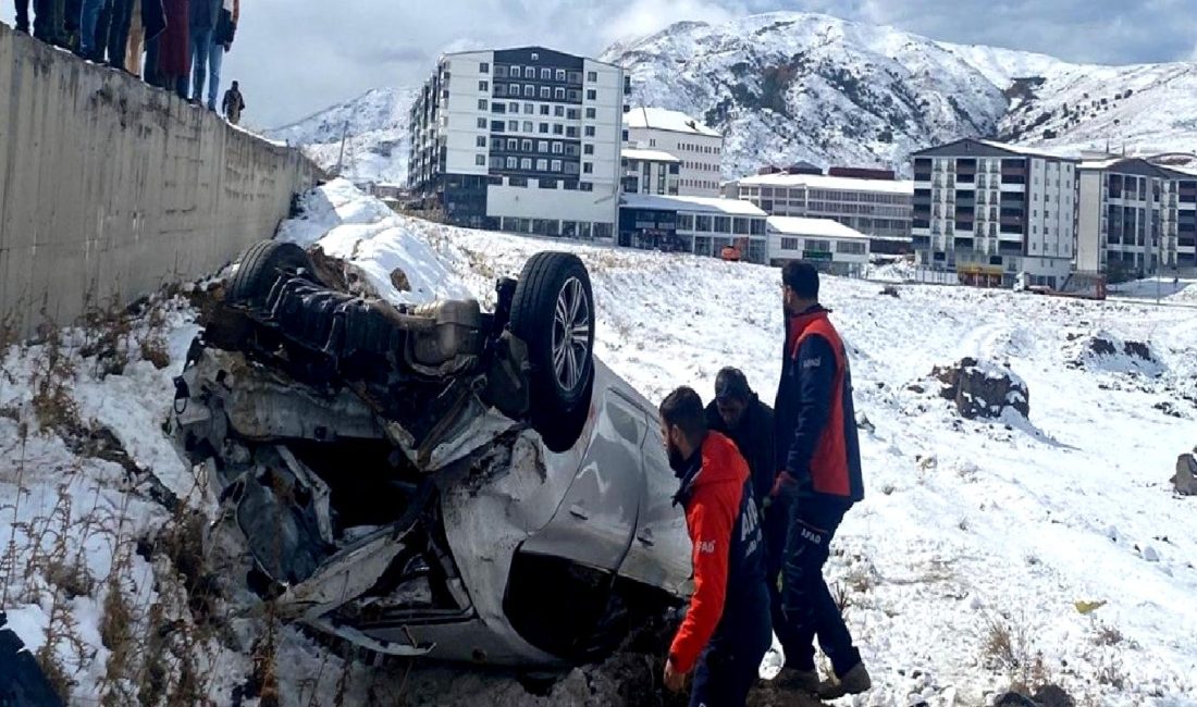 Bitlis’te Trafik Kazası: 1 Ölü, 1 Yaralı Bitlis'te meydana gelen trafik kazasında 1 kişi hayatını kaybetti, 1