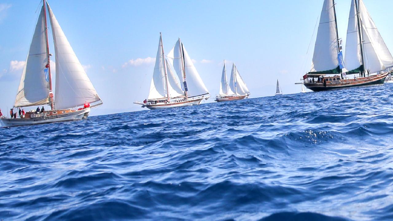 Bodrum Cup Yelken Yarışları, muhteşem doğa manzaraları eşliğinde gerçekleşen, heyecan