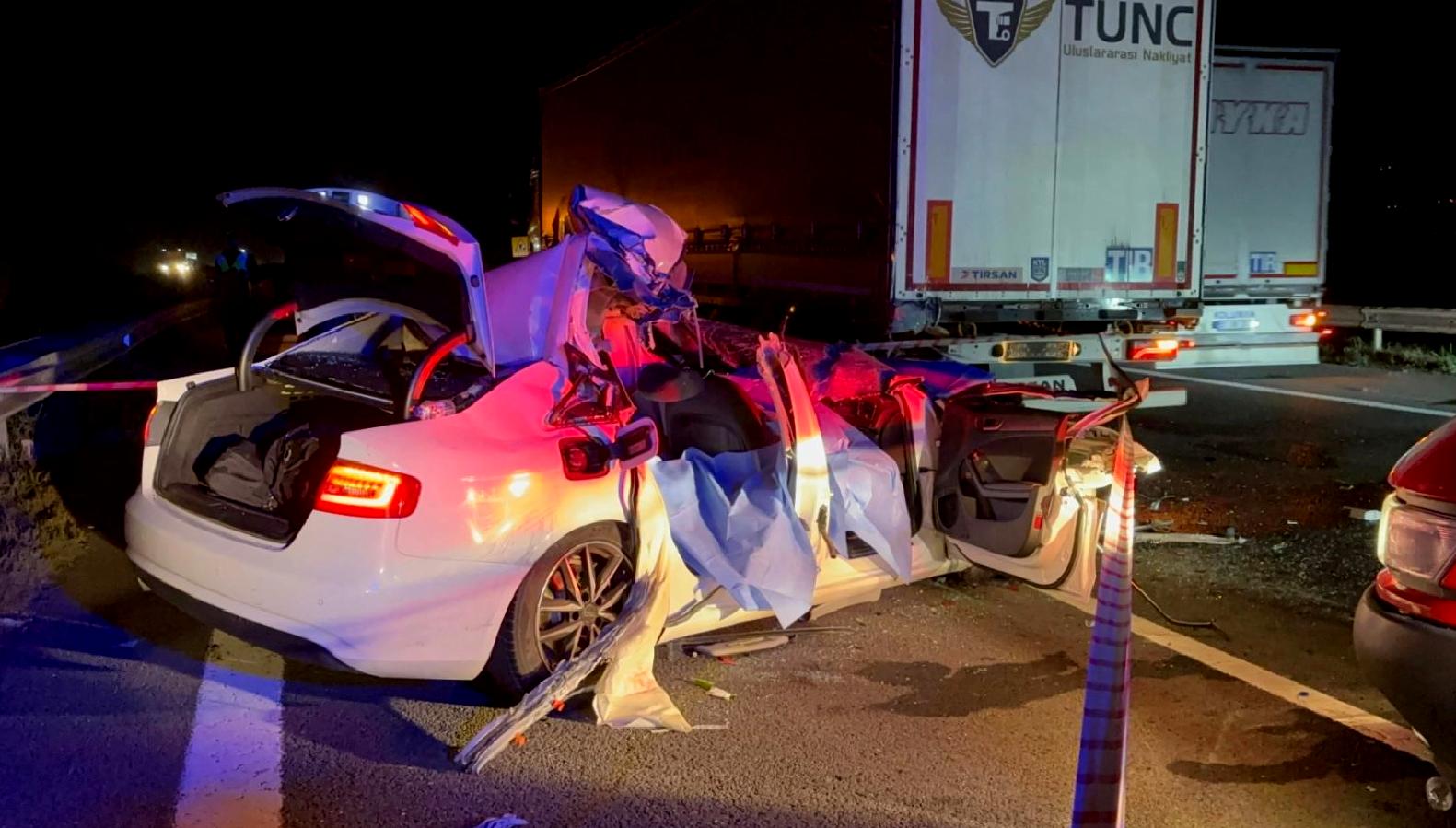 Bolu'da gerçekleşen feci kazada iki kişi hayatını kaybetti. Olayın detayları,