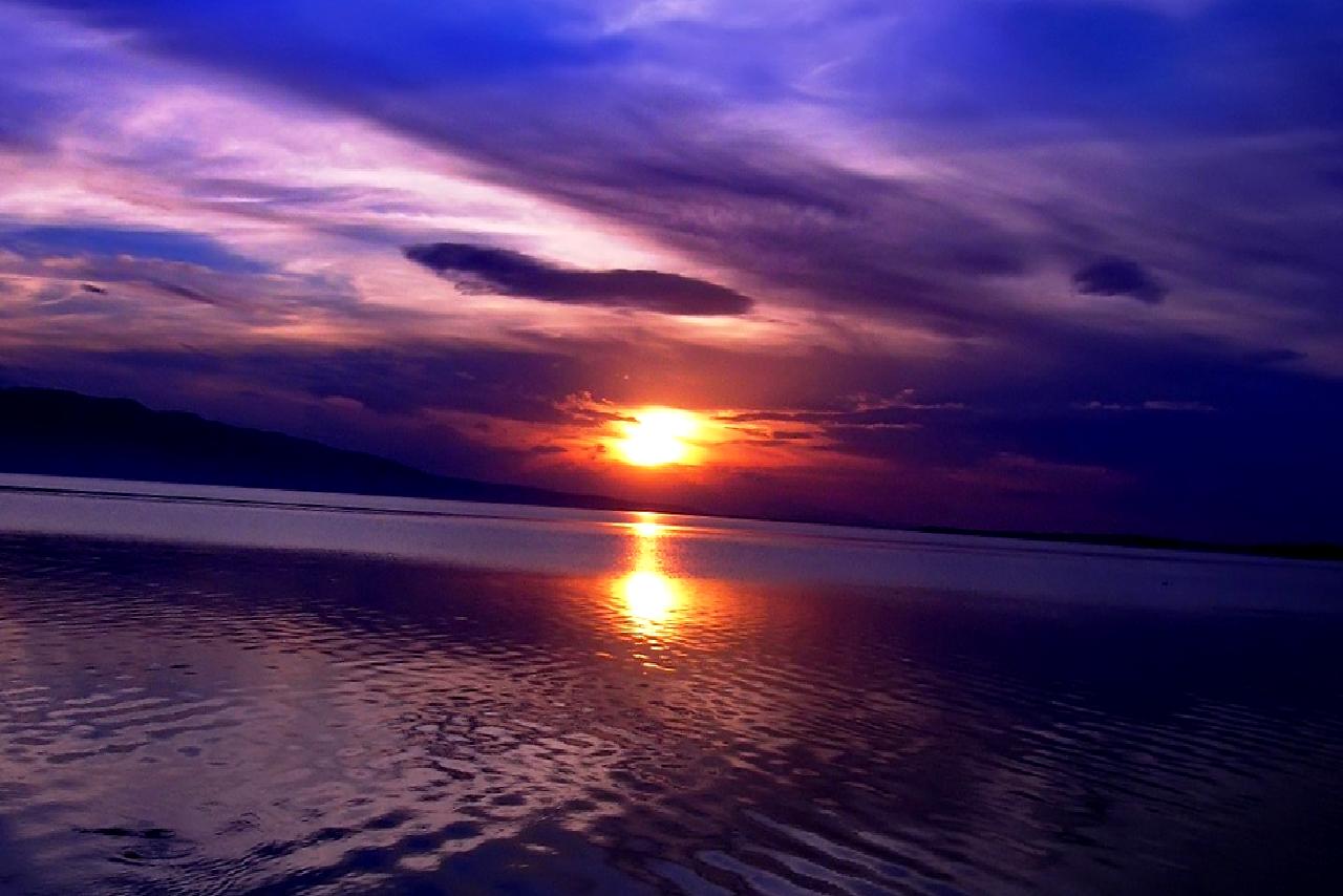 Bursa'da meydana gelen trafik kazasında bir genç kız ağır yaralandı.