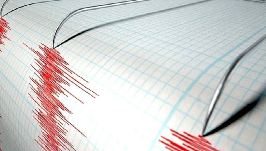 Çanakkale’de 4,3 Büyüklüğünde Deprem Çanakkale'de meydana gelen 4,3 büyüklüğündeki deprem, bölgedeki halkı endişelendirdi. Depremin