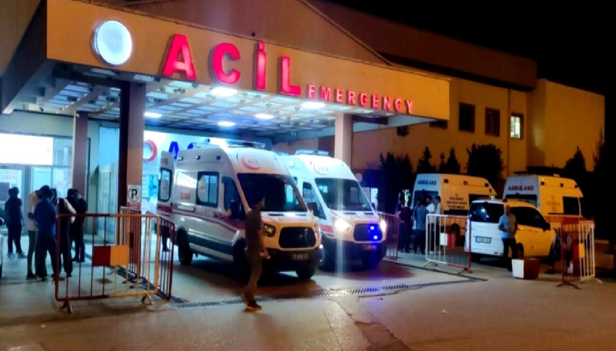 Cizre'de meydana gelen askeri araç kazasında 10 kişi yaralandı. Olayın