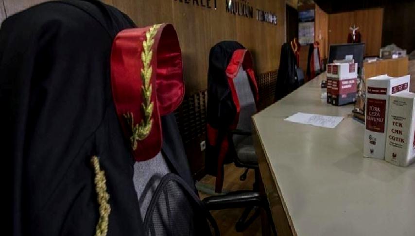 Dava Açılırken Gider Avansı ve Hakem Ücretleri Hakkında Bilgiler Dava açılırken gider avansı ve hakem ücretleri hakkında bilgilere ulaşın.