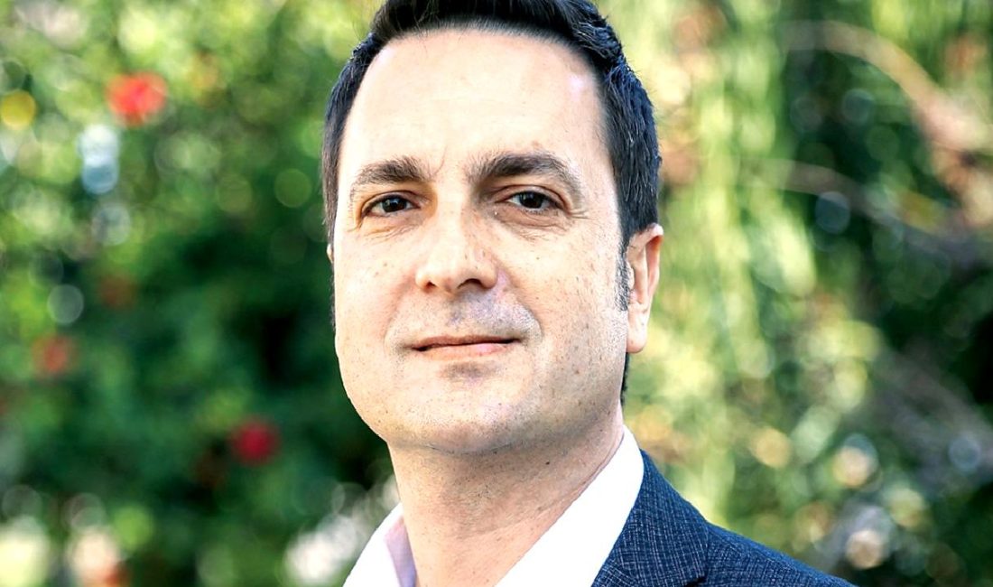 Deniz Kirliliği ve Sürdürülebilir Mavi Ekonomi Deniz kirliliği, ekosistemlerimizi tehdit ederken, sürdürülebilir mavi ekonomi çözümleriyle denizlerimizi