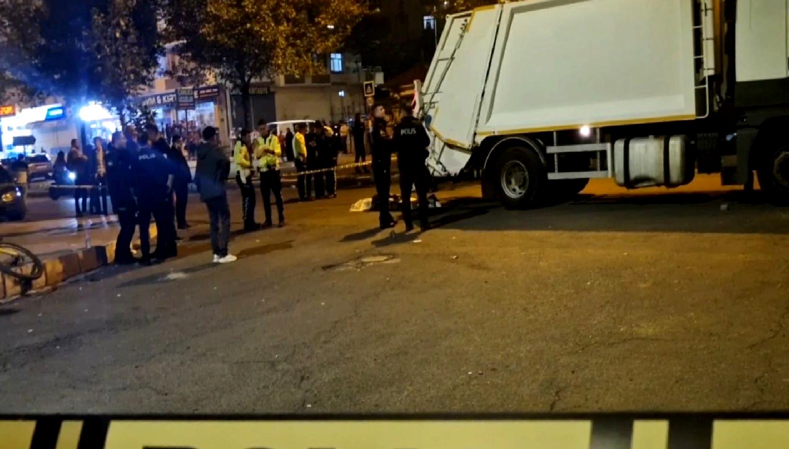 Diyarbakır'da meydana gelen çöp kamyonu kazasında bir anne hayatını kaybetti,