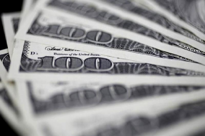 Doların değer kaybı, küresel ekonomik gelişmelerle nasıl etkileşimde bulunuyor? Bu