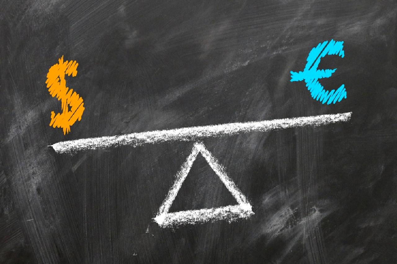 Döviz kurlarındaki güncel durumu ve takip edilmesi gereken önemli faktörleri