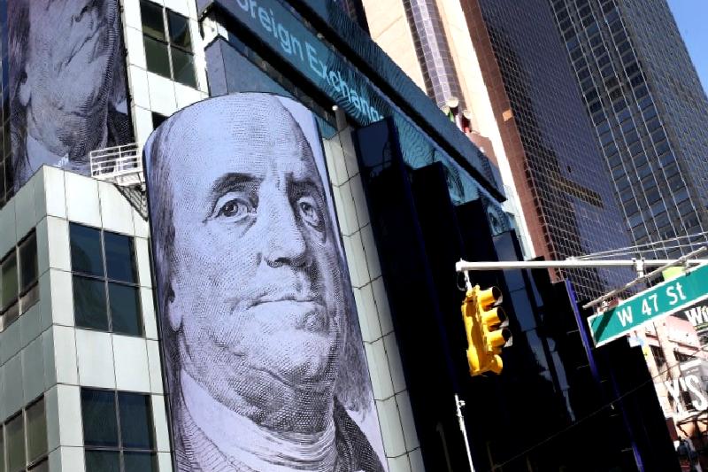 Euro’nun Dolar Karşısındaki Performansı ve Ekonomik Veriler Euro'nun Dolar karşısındaki performansını ve ekonomik verilerin etkisini derinlemesine inceleyin.