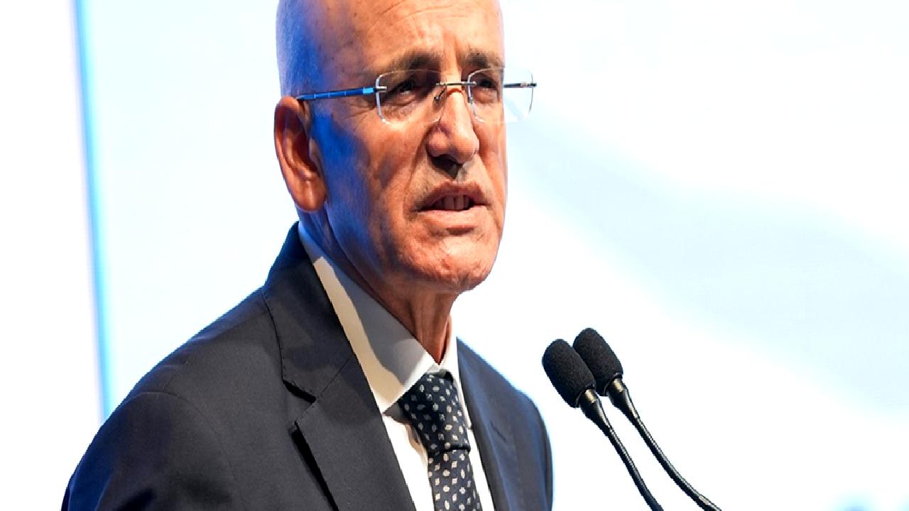 Hazine ve Maliye Bakanı Mehmet Şimşek, Riyad'da uluslararası yatırım fırsatlarını