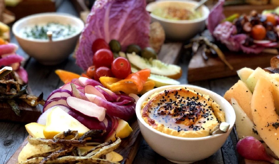 Humus’ta SİHA Saldırısı: Bir Ölü, Üç Yaralı Humus'ta gerçekleşen SİHA saldırısında bir kişi hayatını kaybetti, üç kişi