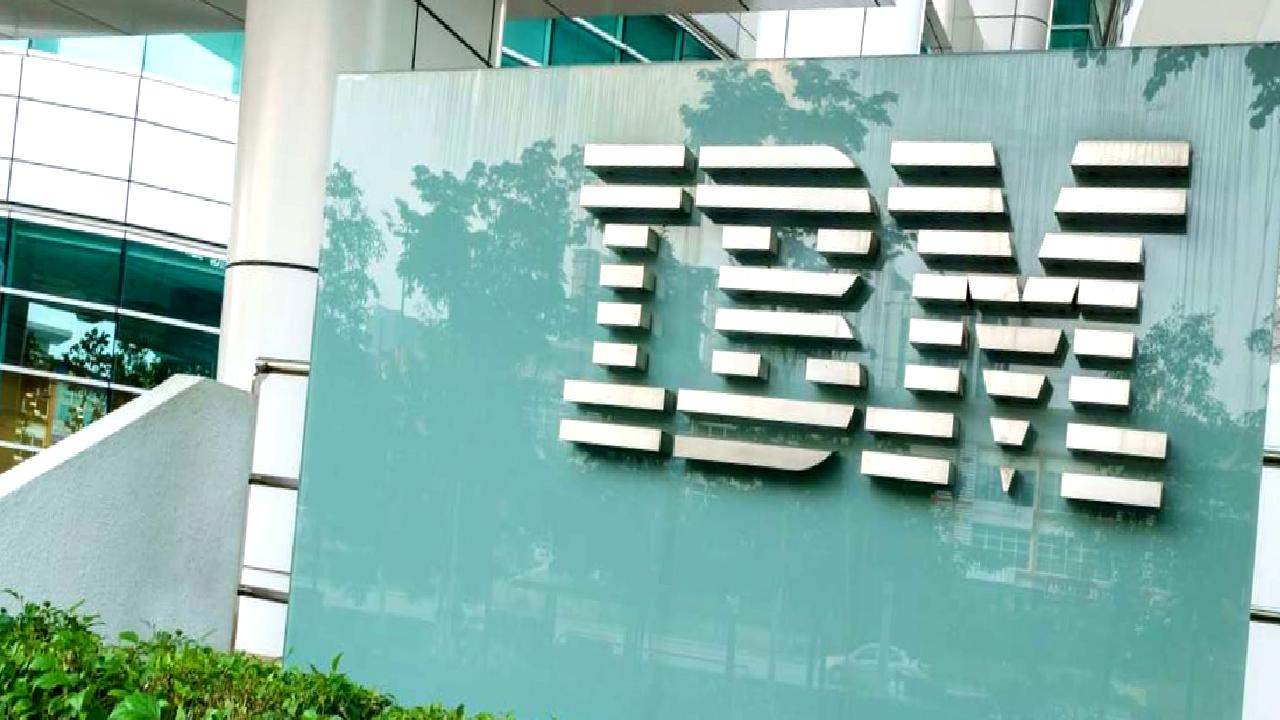 IBM, üçüncü çeyrek finansal sonuçlarını açıkladı. Şirketin gelirleri, büyüme stratejileri
