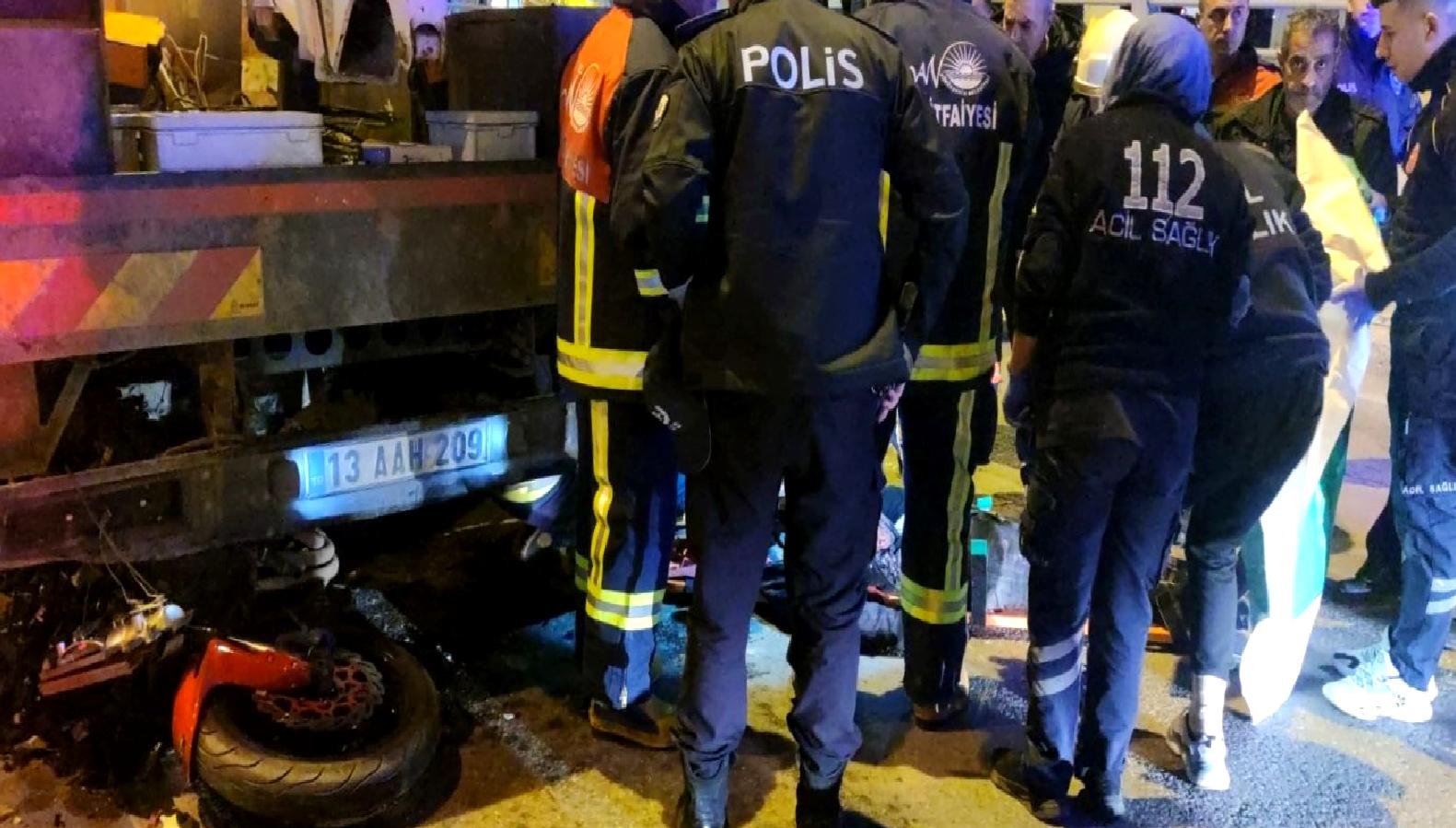 İpekyolu'nda meydana gelen motosiklet kazasında 1 kişi hayatını kaybetti, 2